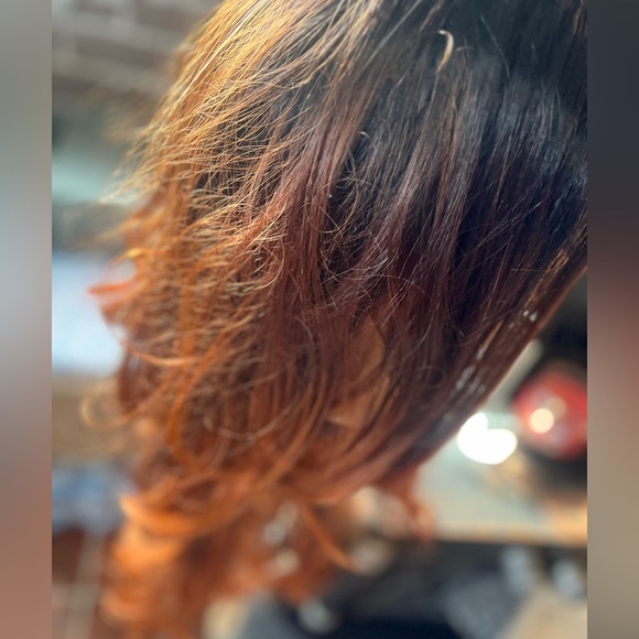 Lace front wig - Picture 3 of 4